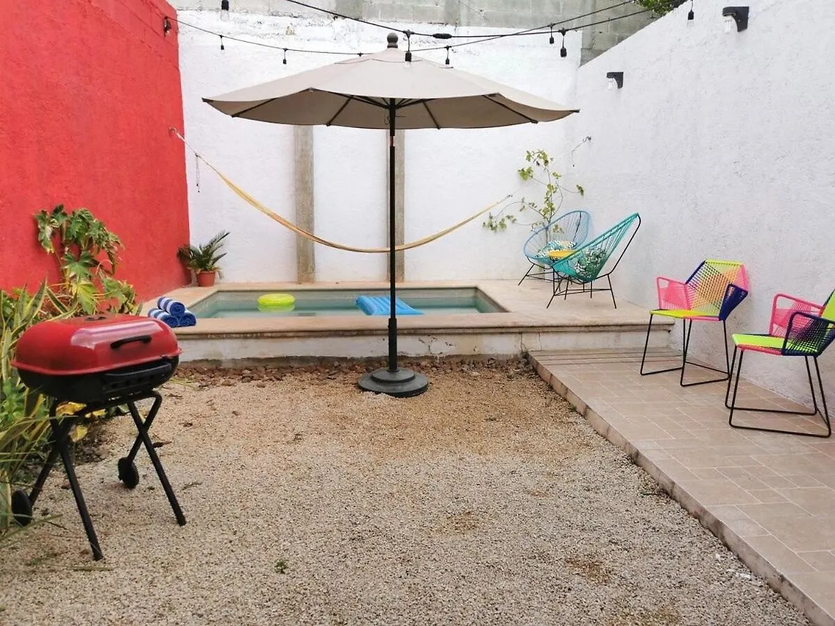 메리다 La 78 Alberca Y Garage Con Porton Electrico 빌라 멕시코