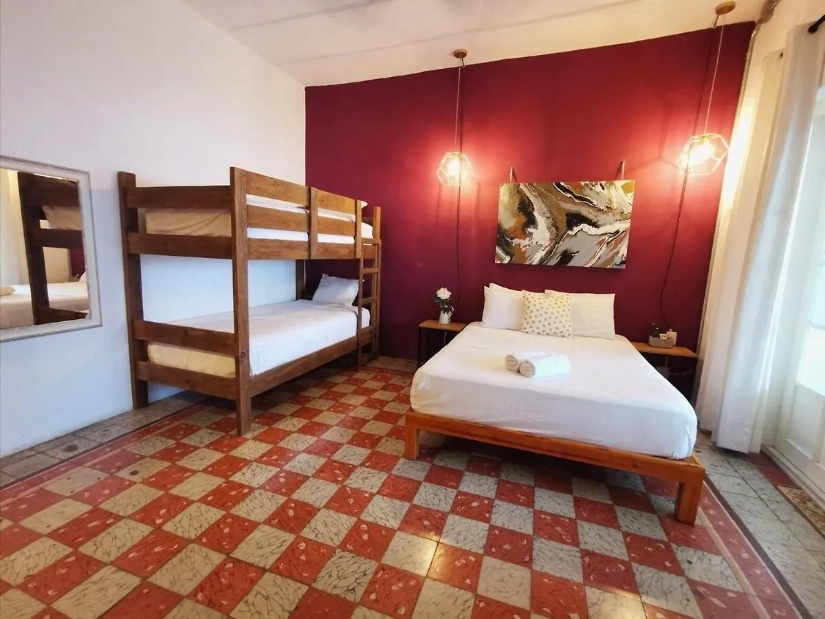 La 78 Alberca Y Garage Con Porton Electrico Villa Merida Holiday home